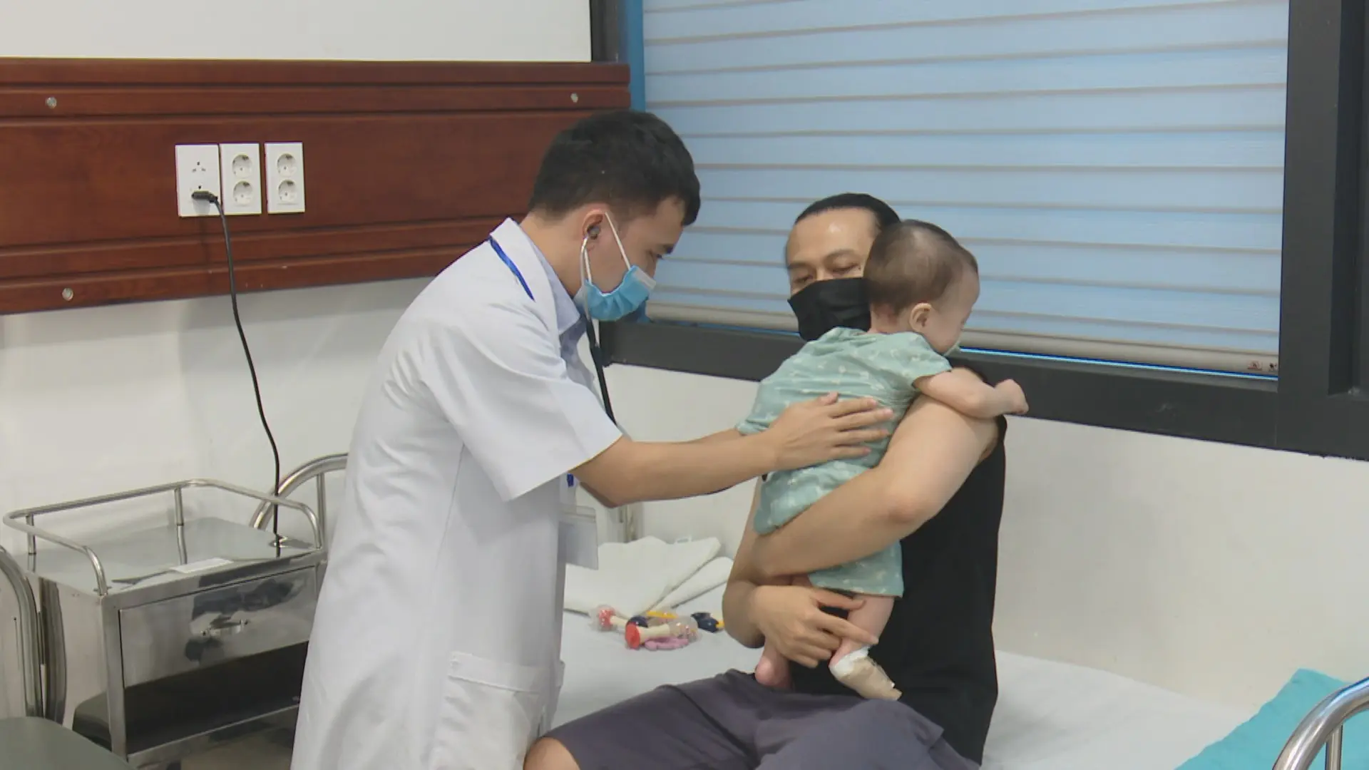 Hà Nội gia tăng trẻ nhỏ mắc cúm A